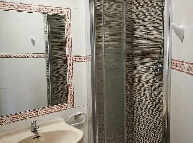 Menendez Pelayo Guest house