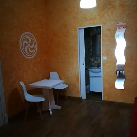 Menendez Pelayo Pensión *