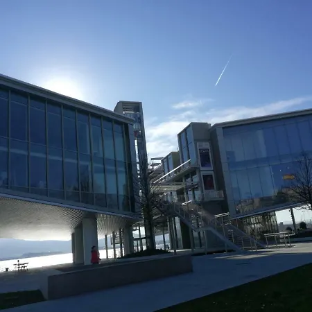 Menendez Pelayo Pensión